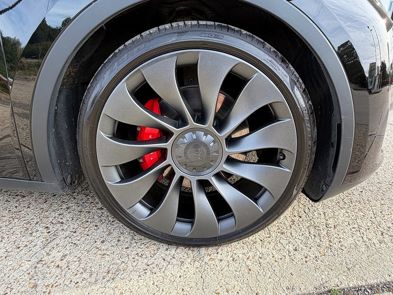 Tesla Model Y (Dual Motor) Performance SUV 5dr Electric Auto 4WDE (426 bhp) - U10004471