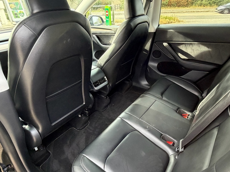 Tesla Model Y (Dual Motor) Performance SUV 5dr Electric Auto 4WDE (426 bhp) - U10004471