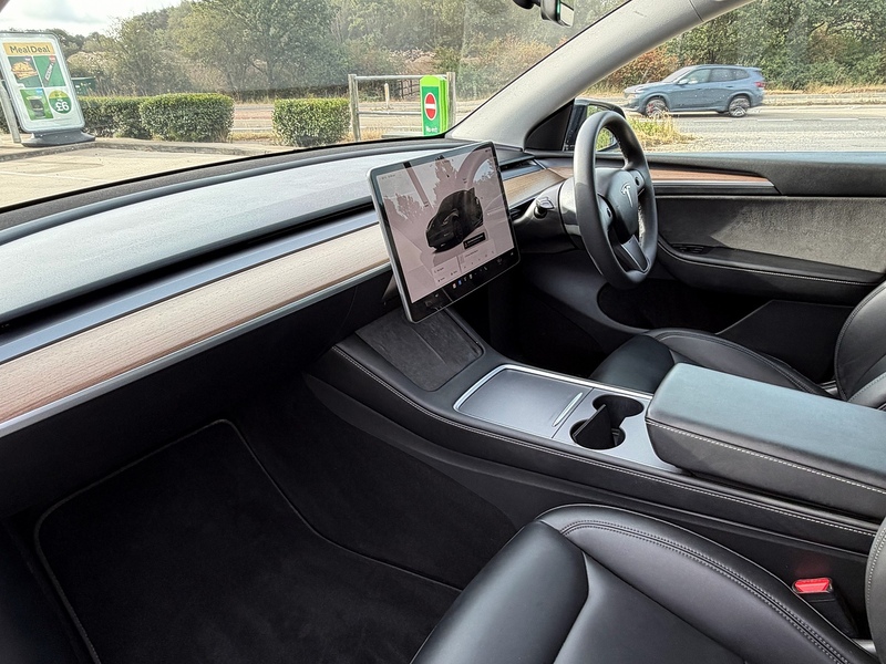 Tesla Model Y (Dual Motor) Performance SUV 5dr Electric Auto 4WDE (426 bhp) - U10004471