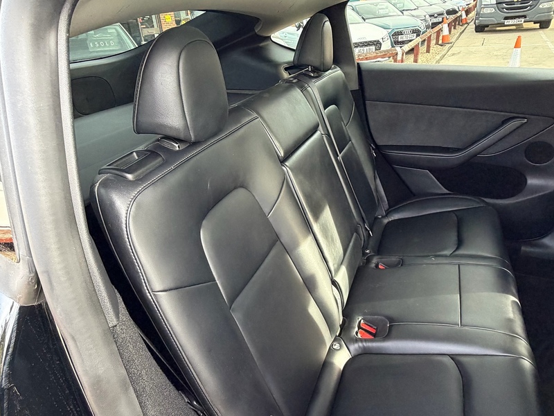 Tesla Model Y (Dual Motor) Performance SUV 5dr Electric Auto 4WDE (426 bhp) - U10004471