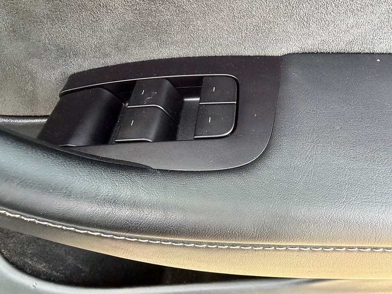 Tesla Model Y (Dual Motor) Performance SUV 5dr Electric Auto 4WDE (426 bhp) - U10004471