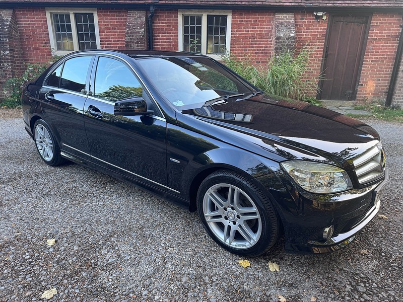 Mercedes-Benz C Class 2.1 C220 CDI BlueEfficiency Sport Saloon 4dr Diesel Auto Euro 5 (170 ps) - U10004481