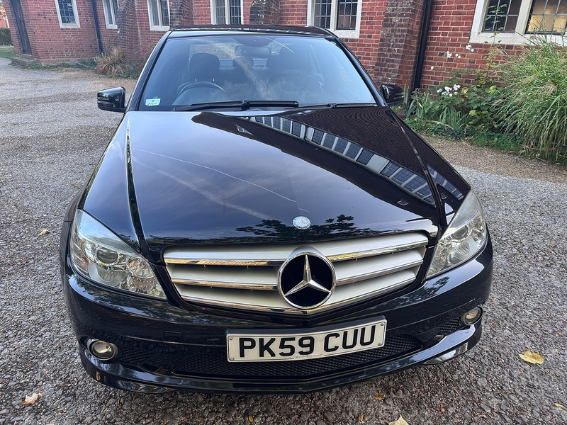 Mercedes-Benz C Class 2.1 C220 CDI BlueEfficiency Sport Saloon 4dr Diesel Auto Euro 5 (170 ps) - U10004481
