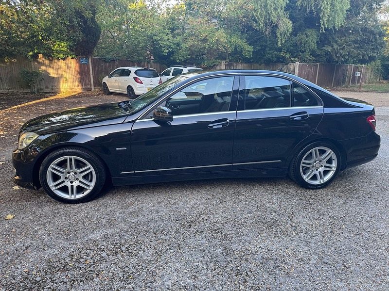 Mercedes-Benz C Class 2.1 C220 CDI BlueEfficiency Sport Saloon 4dr Diesel Auto Euro 5 (170 ps) - U10004481
