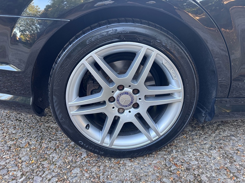 Mercedes-Benz C Class 2.1 C220 CDI BlueEfficiency Sport Saloon 4dr Diesel Auto Euro 5 (170 ps) - U10004481