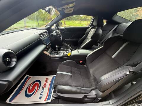 Toyota GR86 2.4 Boxer D-4S Coupe 2dr Petrol Manual Euro 6 (234 ps) - U10004487