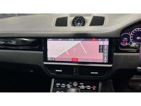 Porsche Cayenne 3.0 V6 E-Hybrid 17.9kWh Coupe 5dr Petrol Plug-in Hybrid TiptronicS 4WD Euro 6 (s/s) (3.6kW Charger) - U10004488