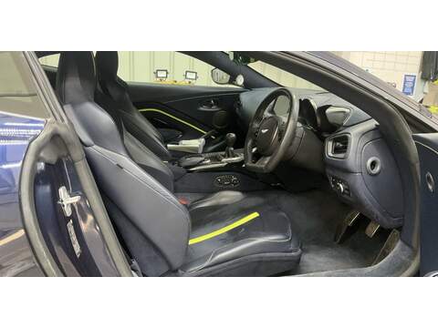 Aston Martin Vantage 4.0 V8 AMR Hero Coupe 2dr Petrol Manual Euro 6 (510 ps) - U10004495