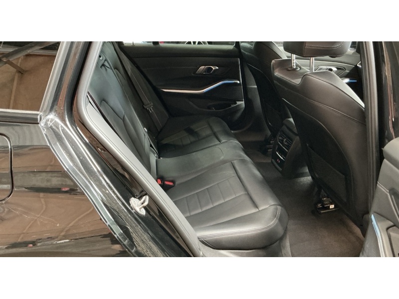 BMW 3 Series 2.0 320i M Sport Touring 5dr Petrol Auto Euro 6 (s/s) (184 ps) - U10004497