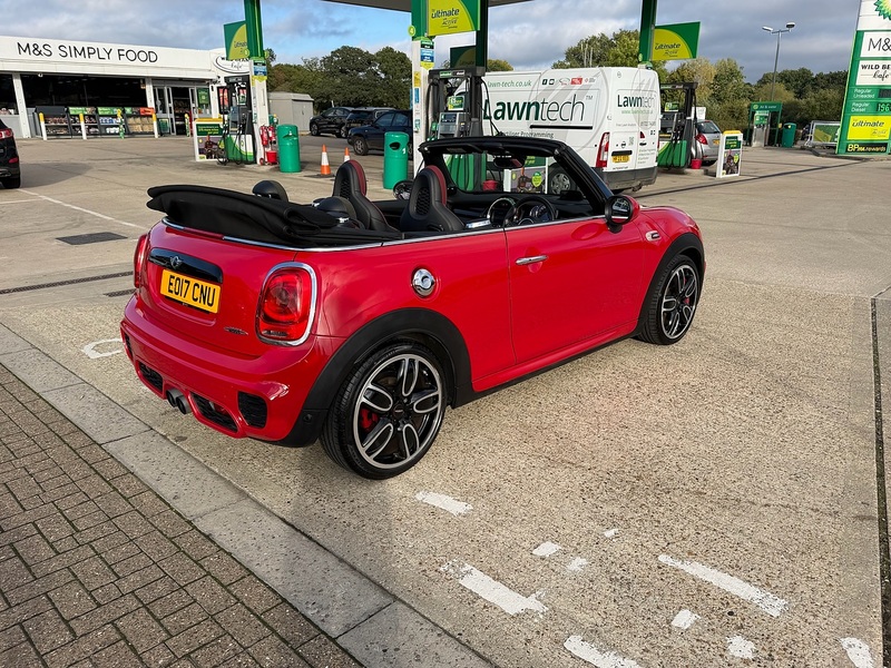 MINI Convertible 2.0 John Cooper Works Convertible 2dr Petrol Auto Euro 6 (s/s) (231 ps) - U10004498