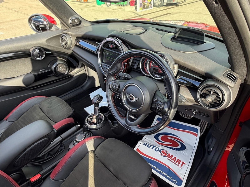 MINI Convertible 2.0 John Cooper Works Convertible 2dr Petrol Auto Euro 6 (s/s) (231 ps) - U10004498