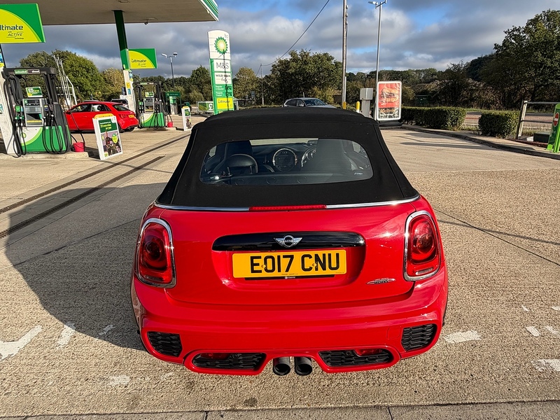 MINI Convertible 2.0 John Cooper Works Convertible 2dr Petrol Auto Euro 6 (s/s) (231 ps) - U10004498