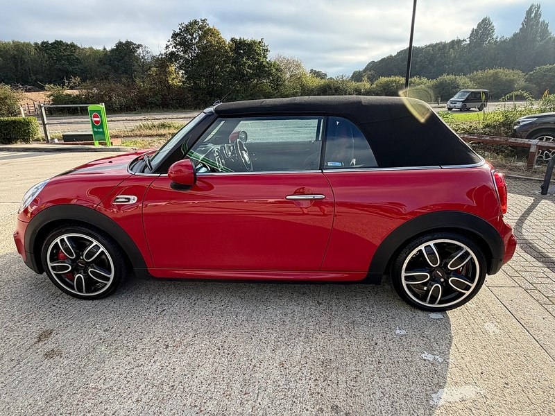 MINI Convertible 2.0 John Cooper Works Convertible 2dr Petrol Auto Euro 6 (s/s) (231 ps) - U10004498