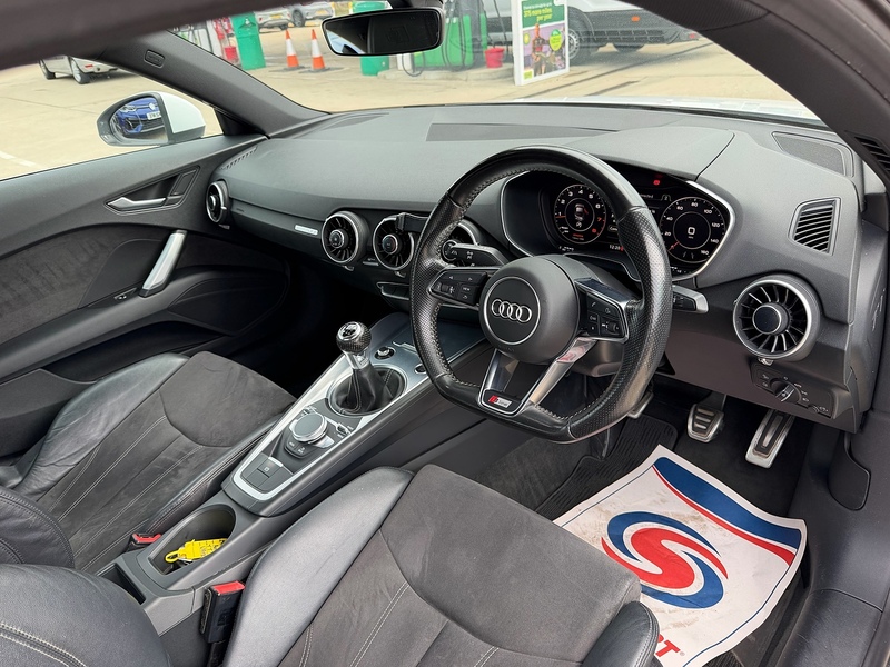 Audi TT 2.0 TFSI S line Coupe 3dr Petrol Manual Euro 6 (s/s) (230 ps) - U10004500