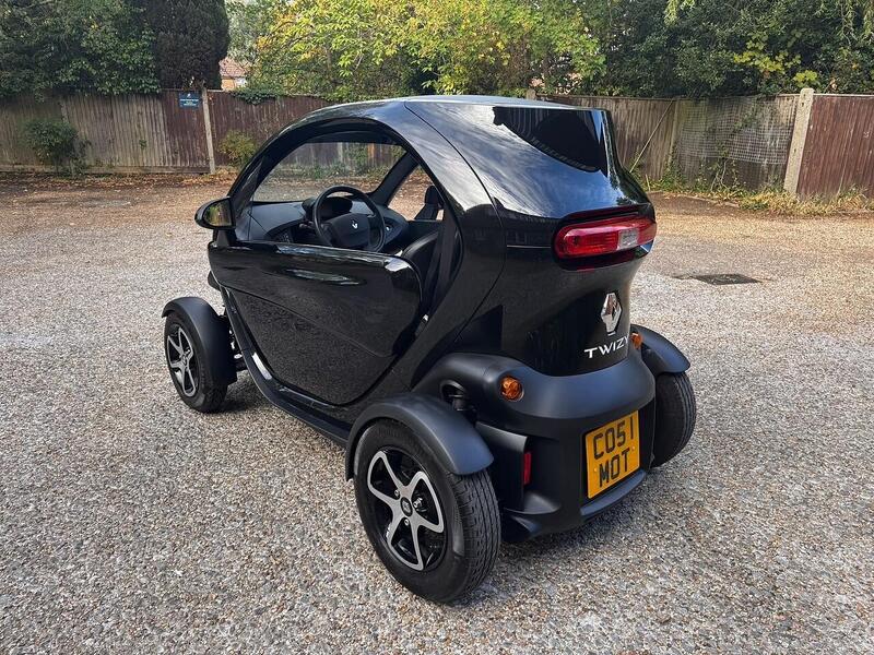 Renault Twizy Dynamique Coupe Electric Auto (18 ps) - U10004501