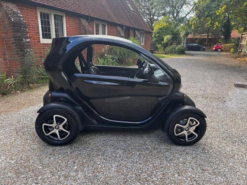 Renault Twizy Dynamique Coupe Electric Auto (18 ps) - U10004501