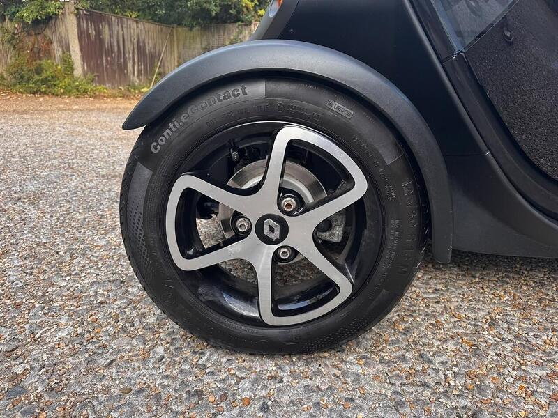 Renault Twizy Dynamique Coupe Electric Auto (18 ps) - U10004501
