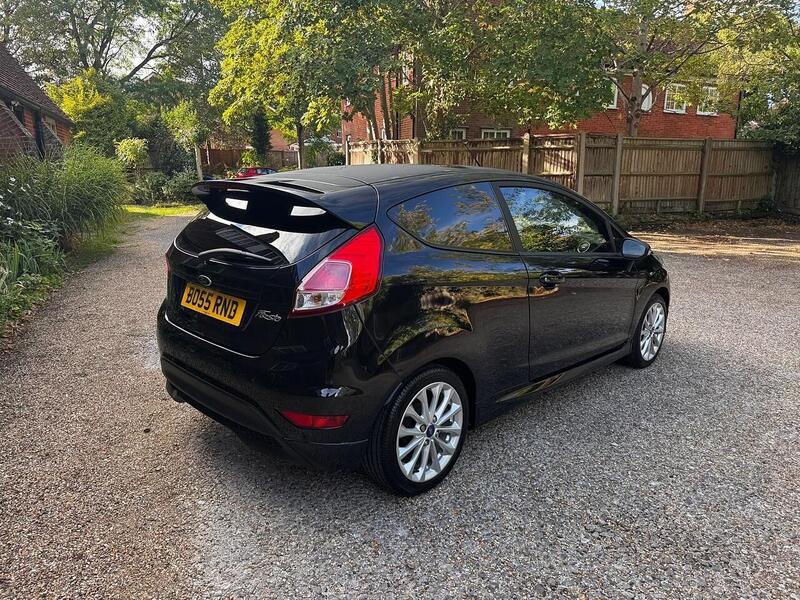 Ford Fiesta Van 1.6 TDCi Sport Panel Van 3dr Diesel Manual (94 bhp) - U10004502