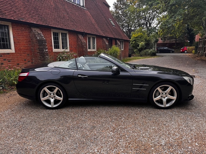 Mercedes-Benz SL 3.5 SL350 V6 BlueEfficiency Convertible 2dr Petrol G-Tronic Euro 5 (s/s) (306 ps) - U10004507