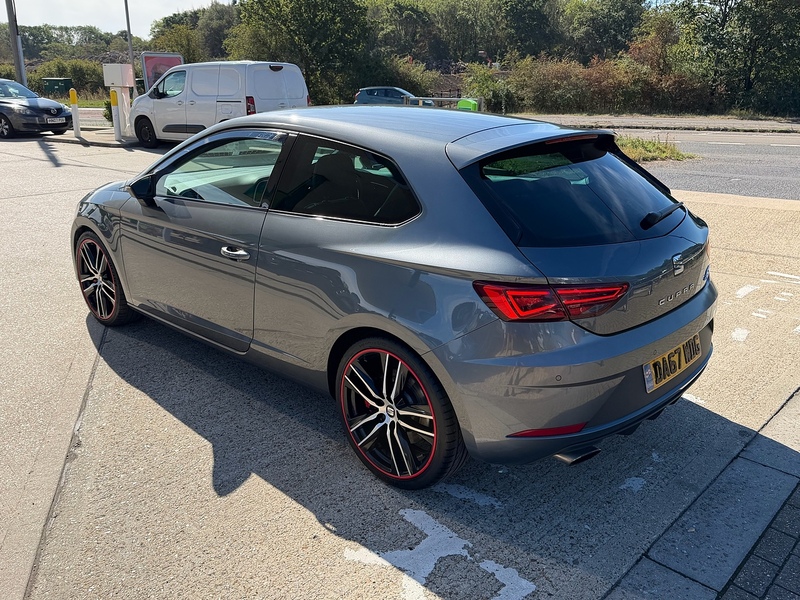 SEAT Leon 2.0 TSI Cupra 300 Sport Coupe 3dr Petrol Manual Euro 6 (s/s) (300 ps) - U10004508