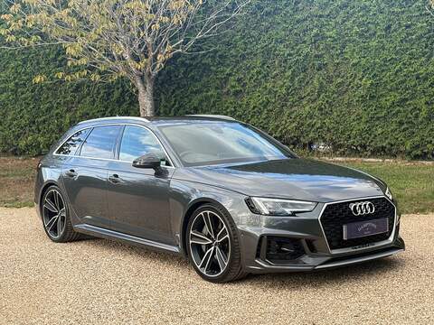 Audi RS4 Avant 2.9 TFSI V6 Carbon Edition Estate 5dr Petrol Tiptronic quattro Euro 6 (s/s) (450 ps) - U10004519