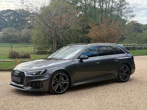 Audi RS4 Avant 2.9 TFSI V6 Carbon Edition Estate 5dr Petrol Tiptronic quattro Euro 6 (s/s) (450 ps) - U10004519