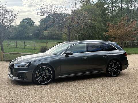 Audi RS4 Avant 2.9 TFSI V6 Carbon Edition Estate 5dr Petrol Tiptronic quattro Euro 6 (s/s) (450 ps) - U10004519