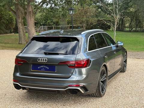 Audi RS4 Avant 2.9 TFSI V6 Carbon Edition Estate 5dr Petrol Tiptronic quattro Euro 6 (s/s) (450 ps) - U10004519