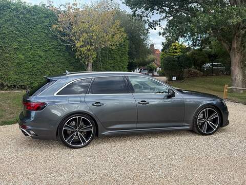Audi RS4 Avant 2.9 TFSI V6 Carbon Edition Estate 5dr Petrol Tiptronic quattro Euro 6 (s/s) (450 ps) - U10004519