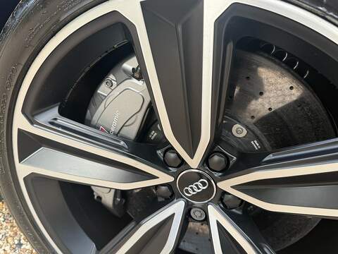 Audi RS4 Avant 2.9 TFSI V6 Carbon Edition Estate 5dr Petrol Tiptronic quattro Euro 6 (s/s) (450 ps) - U10004519