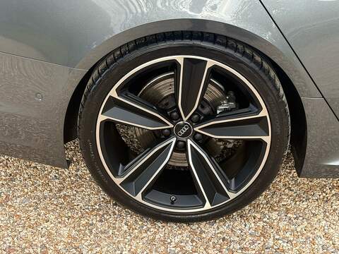 Audi RS4 Avant 2.9 TFSI V6 Carbon Edition Estate 5dr Petrol Tiptronic quattro Euro 6 (s/s) (450 ps) - U10004519