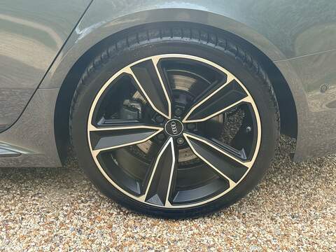 Audi RS4 Avant 2.9 TFSI V6 Carbon Edition Estate 5dr Petrol Tiptronic quattro Euro 6 (s/s) (450 ps) - U10004519