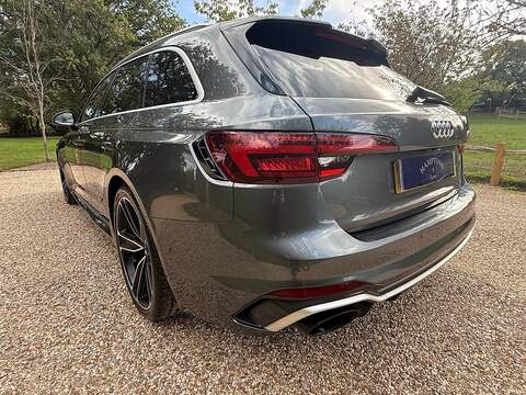 Audi RS4 Avant 2.9 TFSI V6 Carbon Edition Estate 5dr Petrol Tiptronic quattro Euro 6 (s/s) (450 ps) - U10004519
