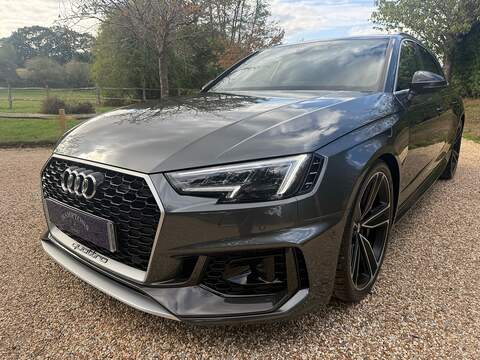 Audi RS4 Avant 2.9 TFSI V6 Carbon Edition Estate 5dr Petrol Tiptronic quattro Euro 6 (s/s) (450 ps) - U10004519