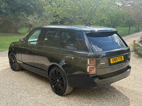 Land Rover Range Rover 3.0 SD V6 Autobiography SUV 5dr Diesel Auto 4WD Euro 6 (s/s) (275 ps) - U10004522