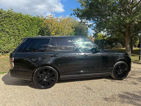 Land Rover Range Rover 3.0 SD V6 Autobiography SUV 5dr Diesel Auto 4WD Euro 6 (s/s) (275 ps) - U10004522