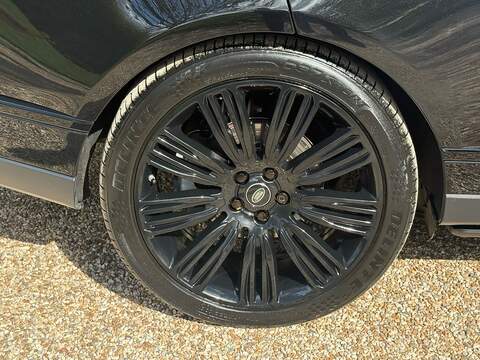 Land Rover Range Rover 3.0 SD V6 Autobiography SUV 5dr Diesel Auto 4WD Euro 6 (s/s) (275 ps) - U10004522