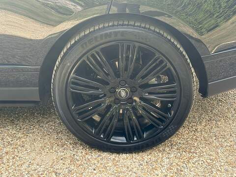 Land Rover Range Rover 3.0 SD V6 Autobiography SUV 5dr Diesel Auto 4WD Euro 6 (s/s) (275 ps) - U10004522