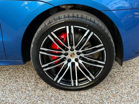 Porsche Macan 3.6T V6 Turbo SUV 5dr Petrol PDK 4WD Euro 6 (s/s) (400 ps) - U10004527