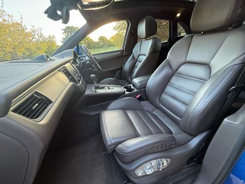 Porsche Macan 3.6T V6 Turbo SUV 5dr Petrol PDK 4WD Euro 6 (s/s) (400 ps) - U10004527