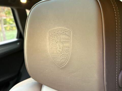 Porsche Macan 3.6T V6 Turbo SUV 5dr Petrol PDK 4WD Euro 6 (s/s) (400 ps) - U10004527