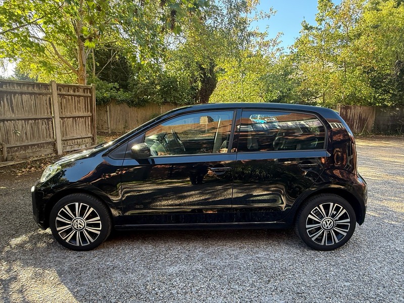Volkswagen up! 1.0 High up! Hatchback 5dr Petrol Manual Euro 6 (s/s) (90 ps) - U10004535