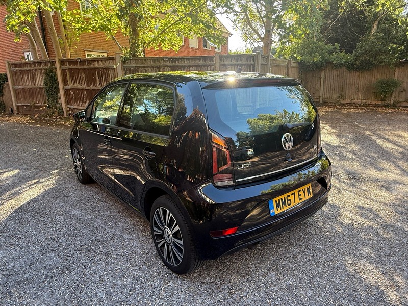 Volkswagen up! 1.0 High up! Hatchback 5dr Petrol Manual Euro 6 (s/s) (90 ps) - U10004535