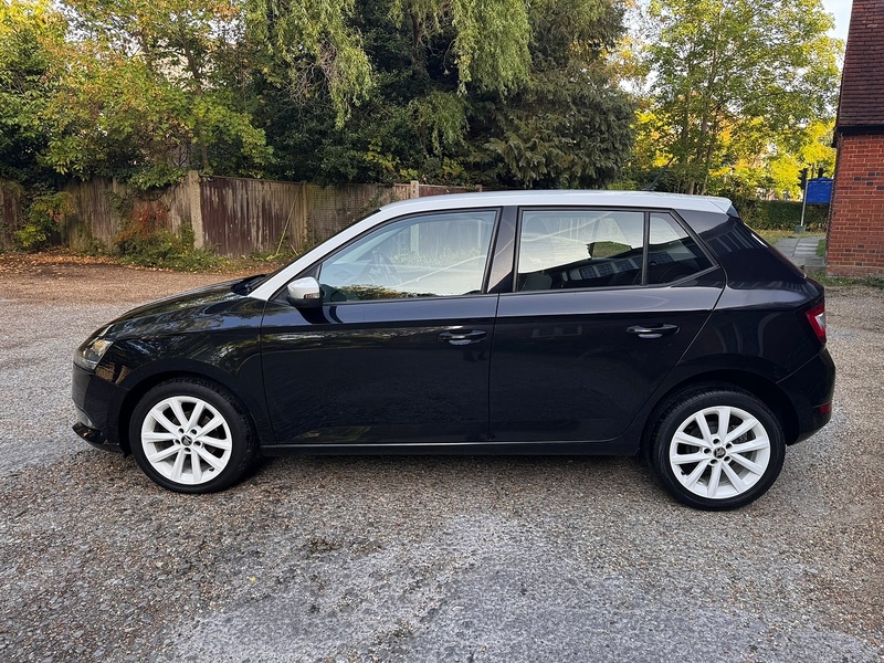 Skoda Fabia 1.0 TSI Colour Edition Hatchback 5dr Petrol Manual Euro 6 (s/s) (95 ps) - U10004536