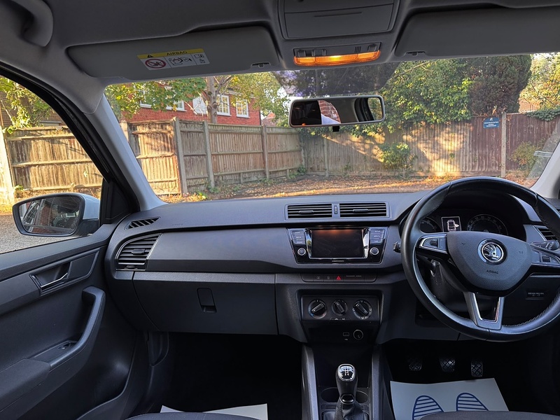 Skoda Fabia 1.0 TSI Colour Edition Hatchback 5dr Petrol Manual Euro 6 (s/s) (95 ps) - U10004536