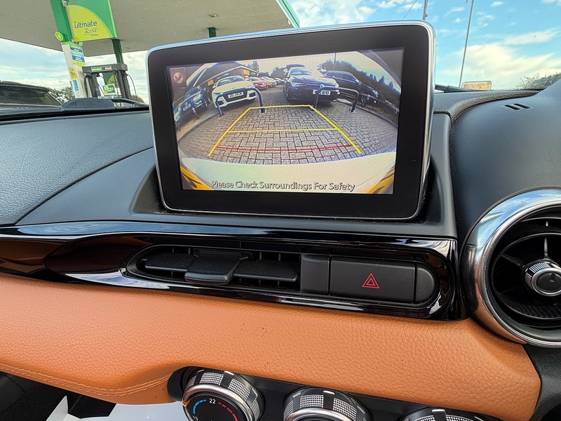 Fiat 124 Spider 1.4 MultiAir Lusso Convertible 2dr Petrol Euro 6 (140 ps) - U10004543