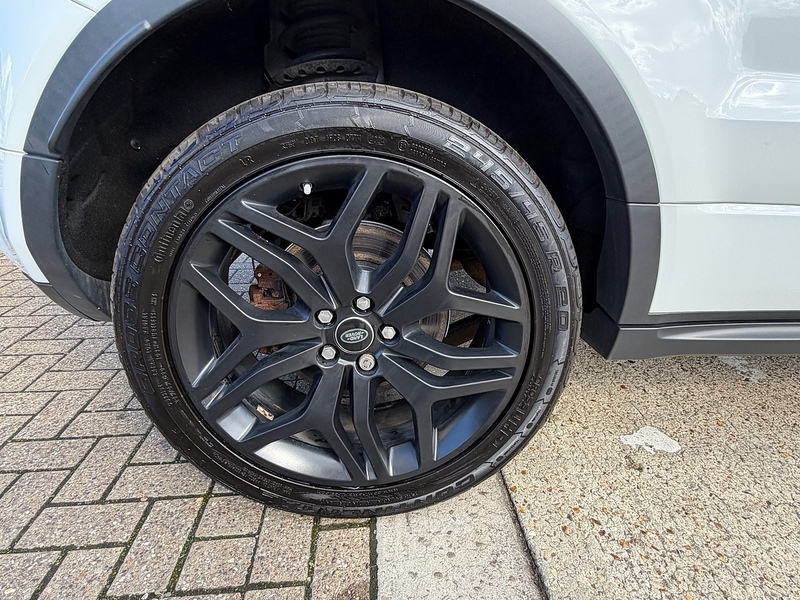 Land Rover Range Rover Evoque 2.0 TD4 HSE Dynamic Convertible 2dr Diesel Auto 4WD Euro 6 (s/s) (180 ps) - U10004544