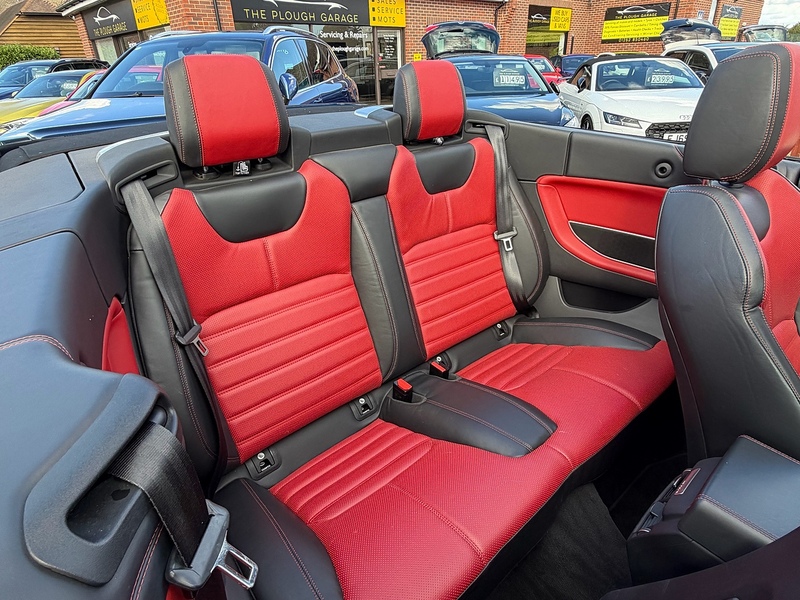 Land Rover Range Rover Evoque 2.0 TD4 HSE Dynamic Convertible 2dr Diesel Auto 4WD Euro 6 (s/s) (180 ps) - U10004544