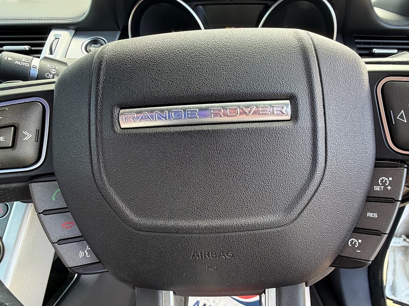 Land Rover Range Rover Evoque 2.0 TD4 HSE Dynamic Convertible 2dr Diesel Auto 4WD Euro 6 (s/s) (180 ps) - U10004544