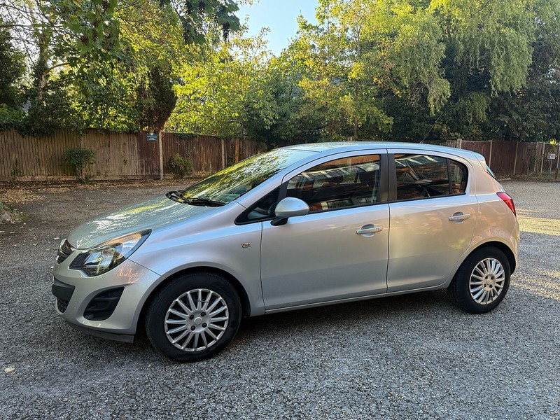 Vauxhall Corsa 1.2i ecoFLEX 16V Design Hatchback 5dr Petrol Manual Euro 5 (s/s) (A/C) (85 ps) - U10004554